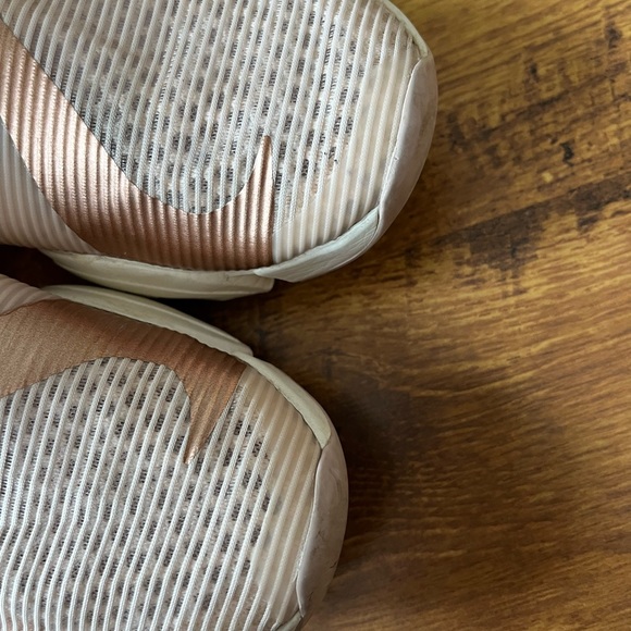 NIKE WOMEN'S AIR ZOOM SUPERREP - Picture 7 of 8